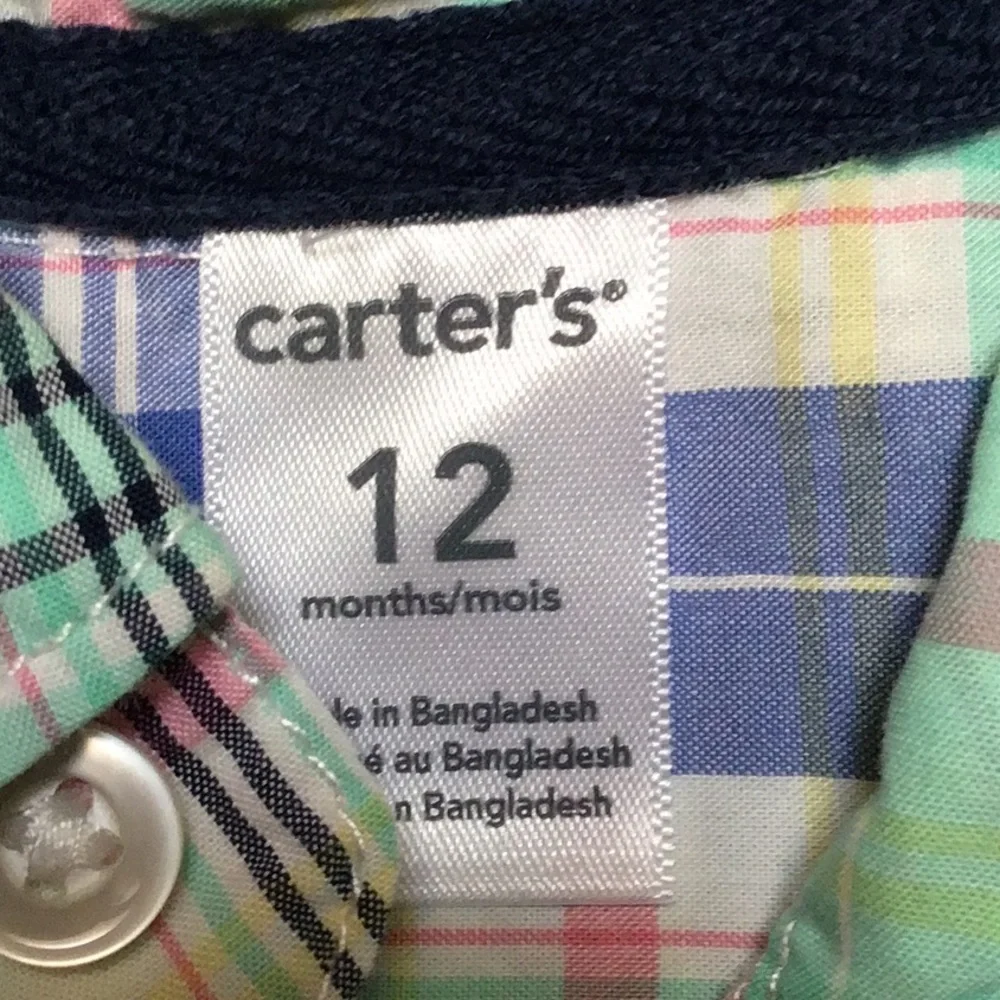 Carter’s Bundle‎ of 2 Button Down Shirts and Khaki Pull On Shorts 12 Months
